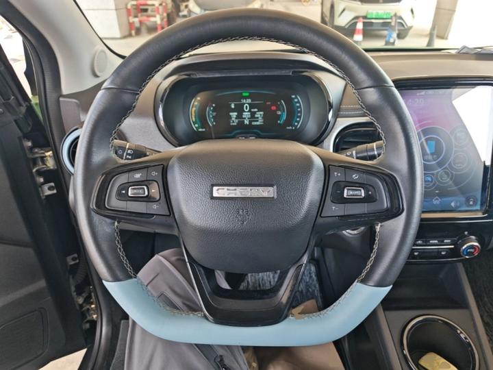 QQ Little Ant 2022 NCM 30kW 301km photo 6