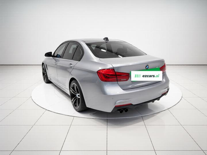 3 Series 2018 320i M Sport Package photo 4