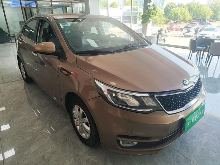 K2 2015 Sedan 1.4L AT GLS photo 3