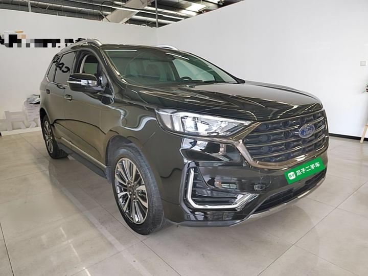 Edge 2021 PLUS EcoBoost 245 RWD 7-Seater photo 3