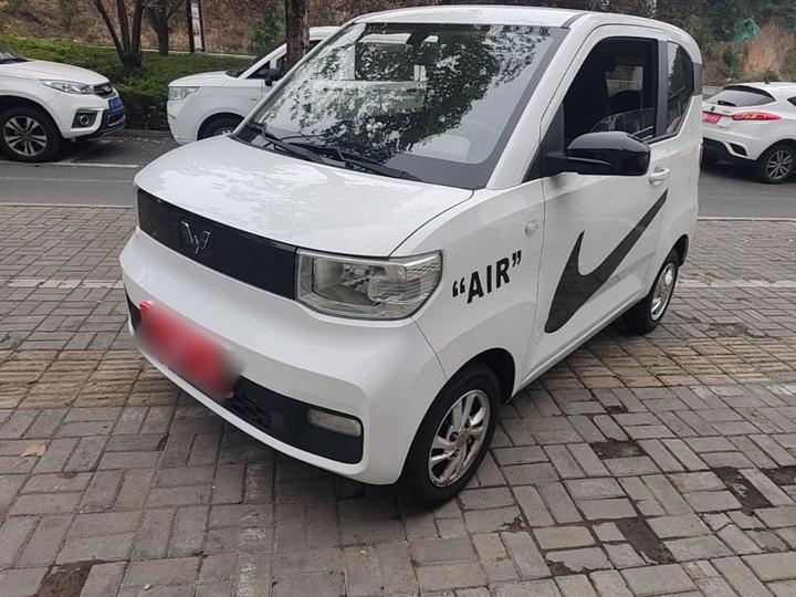 Hongguang MINIEV 2020 NCM