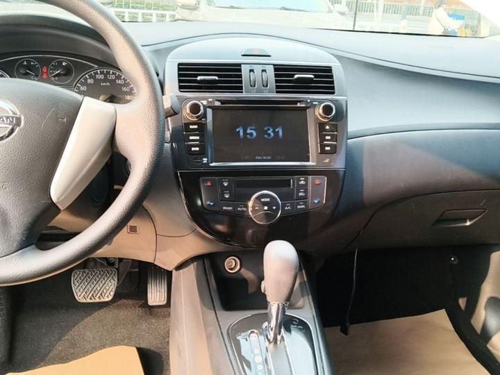 Tiida 2014 1.6L CVT Smart photo 8