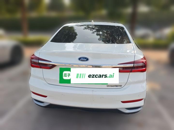 Escort 2021 1.5L AT photo 5