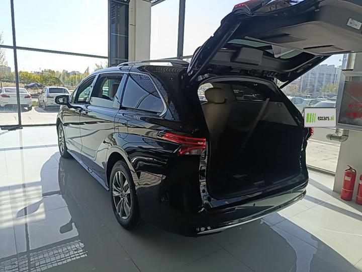 Sienna 2021 2.5L Hybrid Supreme photo 4