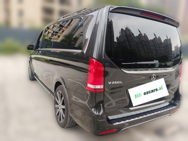 V-Class 2021 V 260 L Long Wheelbase Luxury photo 4