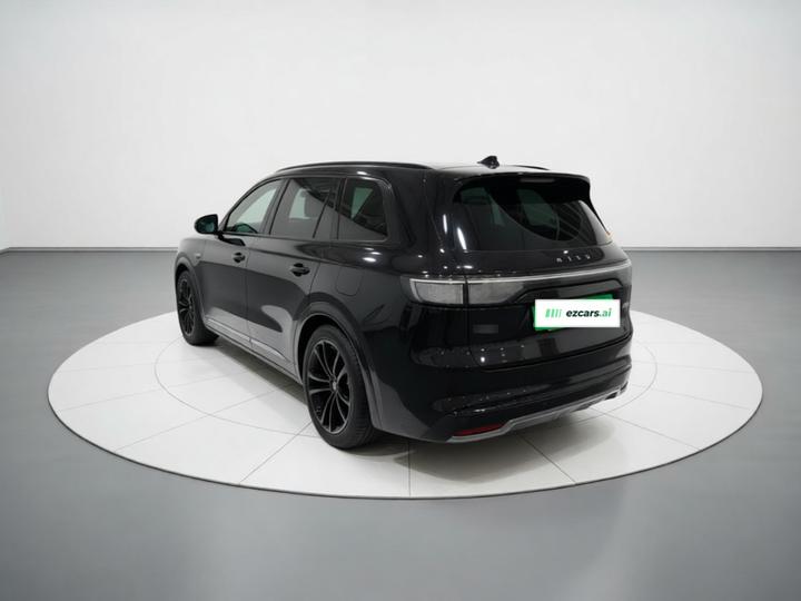 HIMA AITO M8 2025 EREV Max+ 53.4kWh 6-Seater 192-Line LiDAR photo 4