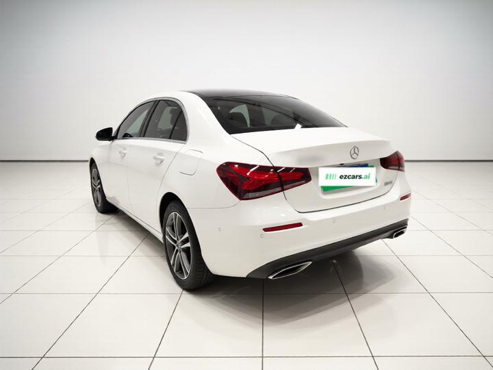 A-Class 2019 A 200 L photo 4