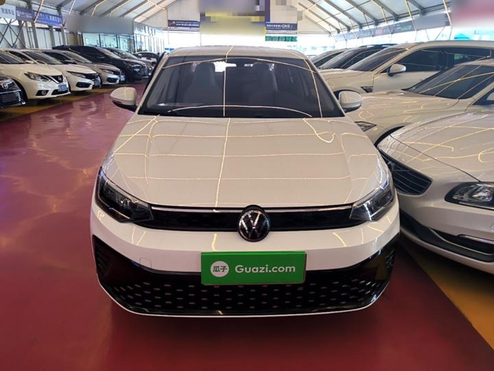 Lavida 2023 1.5L AT photo 2