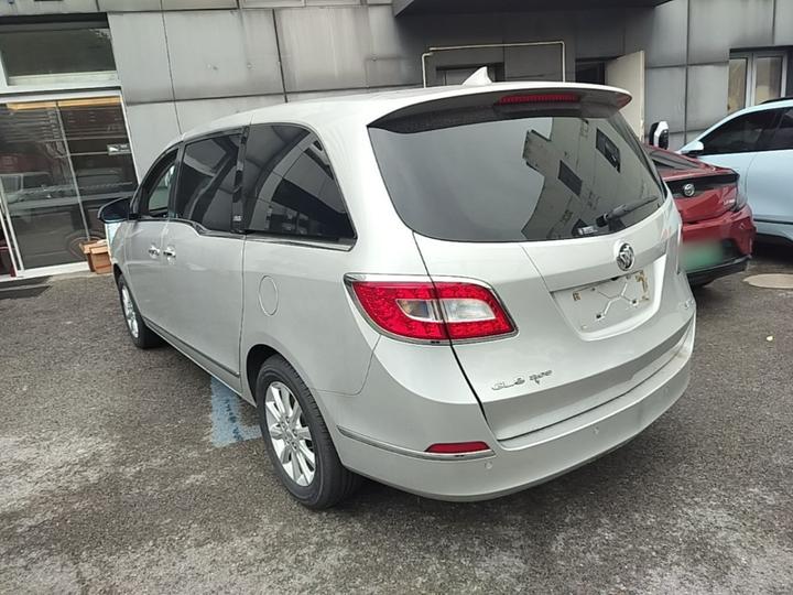 GL8 2013 3.0L GT Luxury Business photo 4