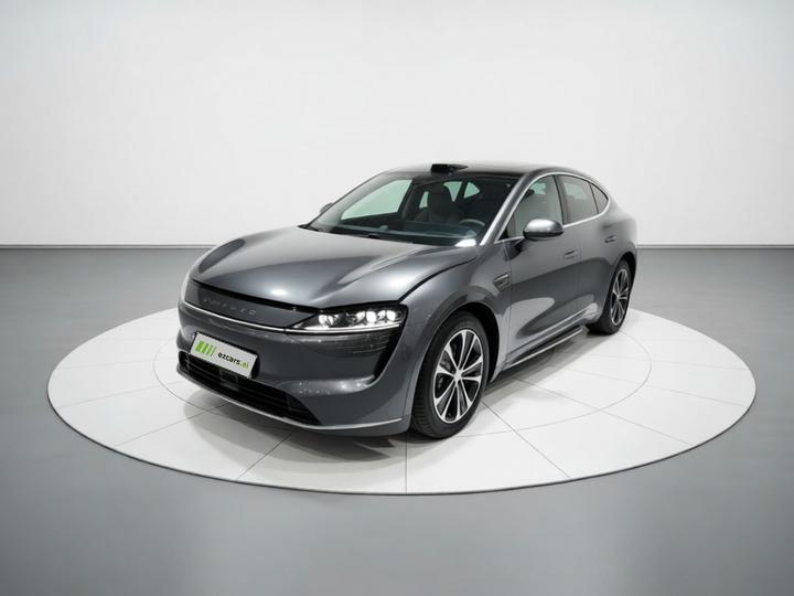 HIMA Luxeed R7 2025 EREV 251km Max