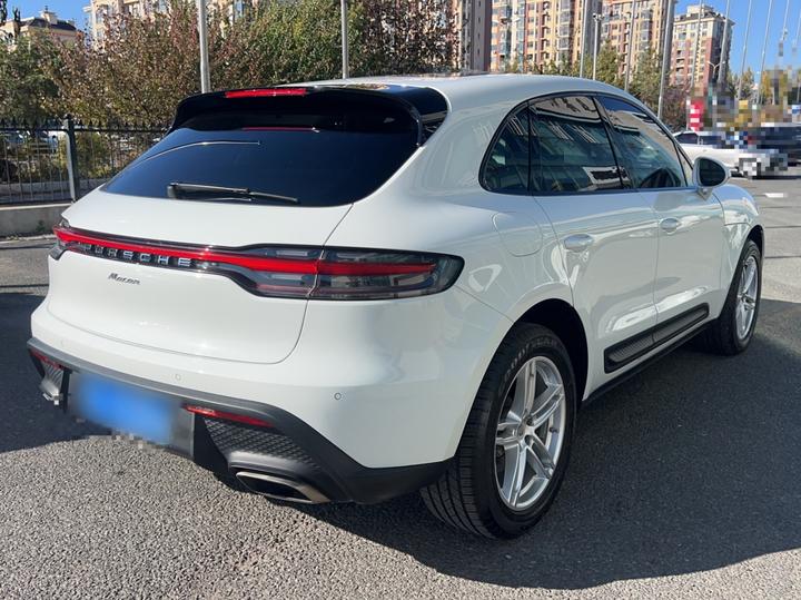 2024 Macan 2.0T photo 6