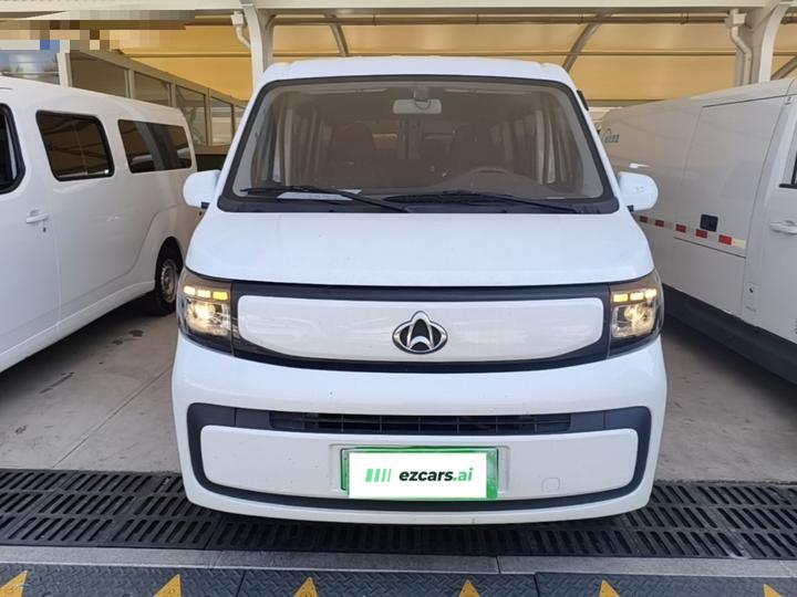 Changan EM80 2025 Comfort 6-Seater 300km photo 2