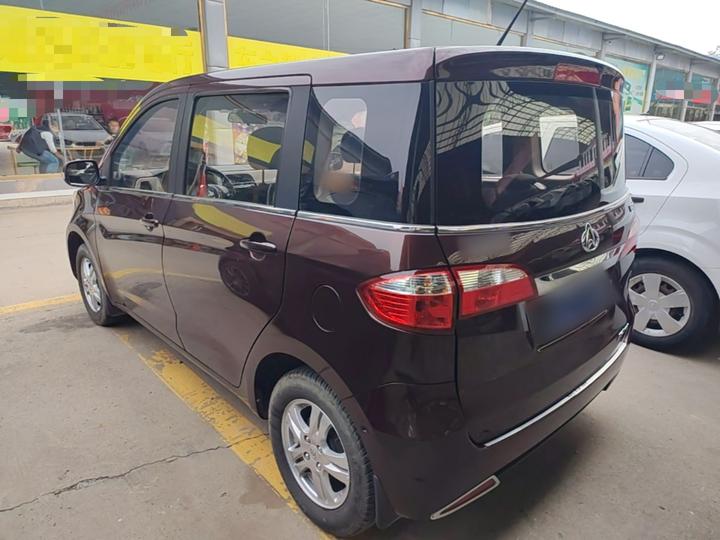 2013 1.2L MT Elite photo 4