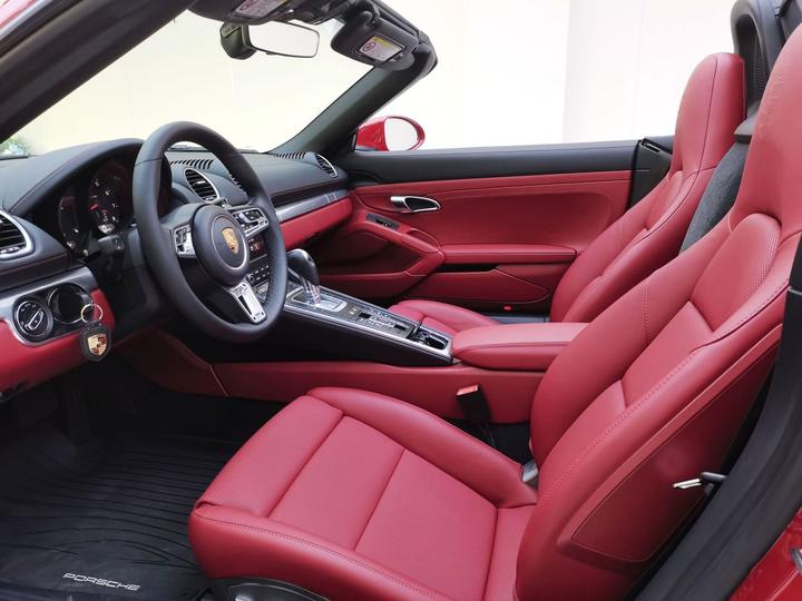 718 2018 Boxster 2.0T photo 6