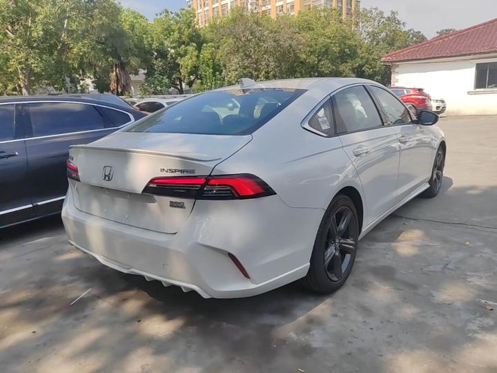 2023 260TURBO photo 4