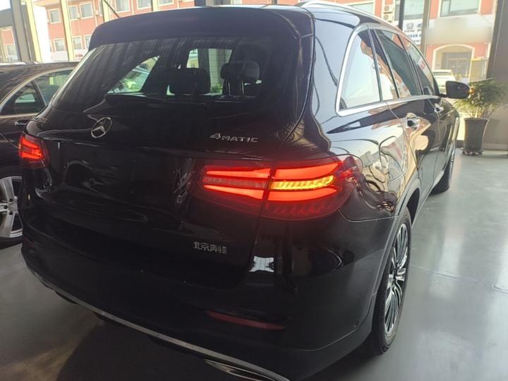 GLC 2018 GLC 260 4MATIC Dynamic photo 4