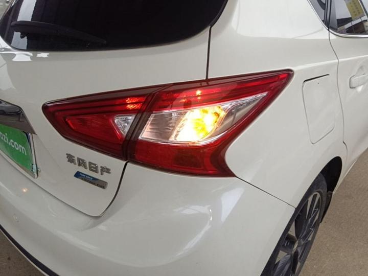Tiida 2016 1.6L CVT Smart Premium photo 7