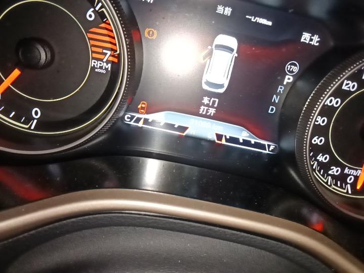 Cherokee 2016 2.0L photo 6