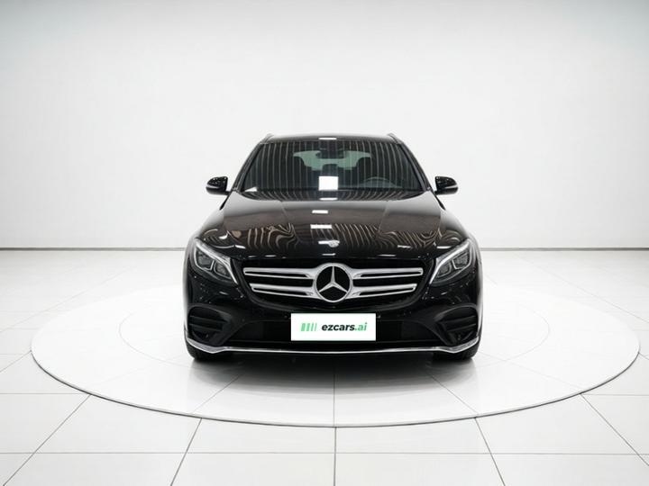 GLC 2018 Facelift GLC 260 4MATIC Luxury photo 2