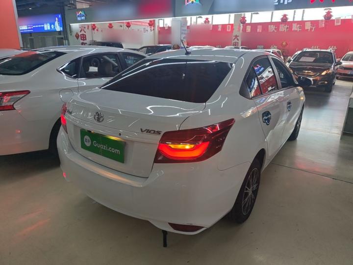 Vios 2021 1.5L CVT photo 6