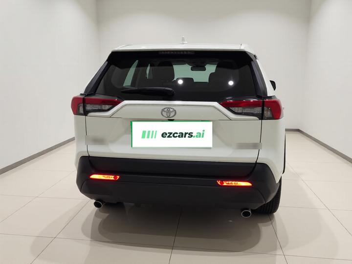 RAV4 2021 2.0L CVT RWD photo 5