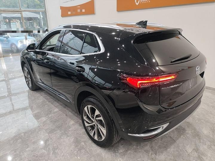 2023 Envision S 552T RWD Luxury photo 4