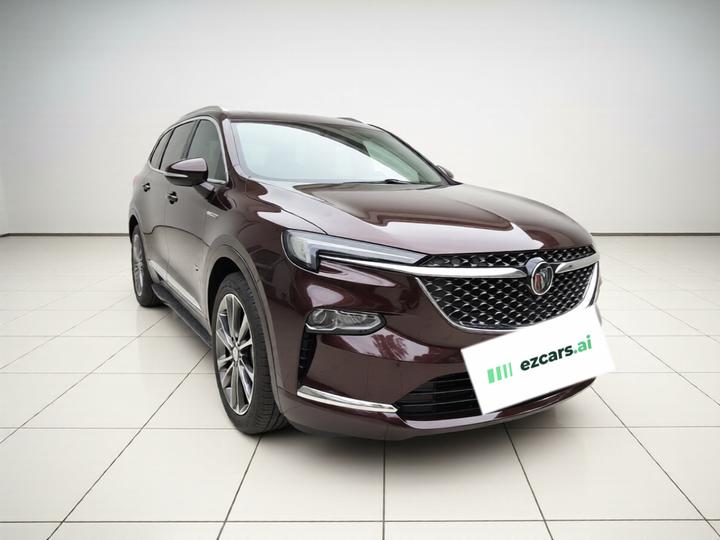 2020 28T AWD Avenir photo 3