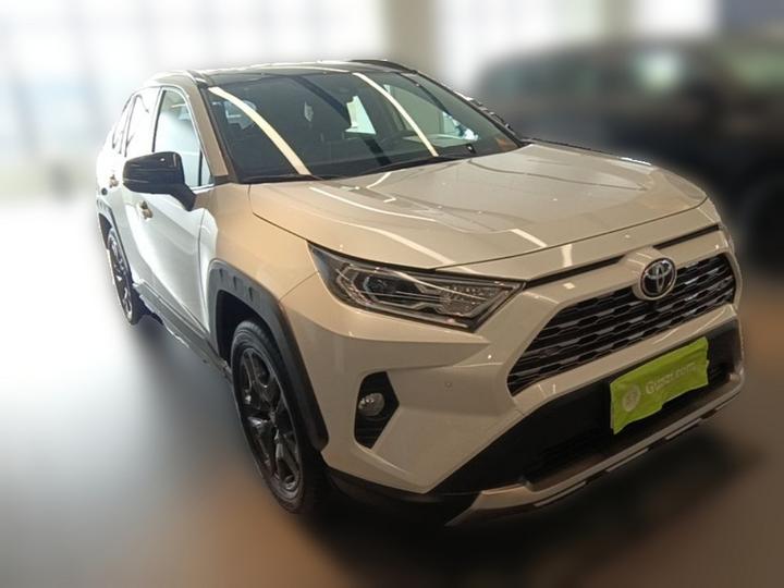 RAV4 2022 2.0L CVT AWD Premium photo 3