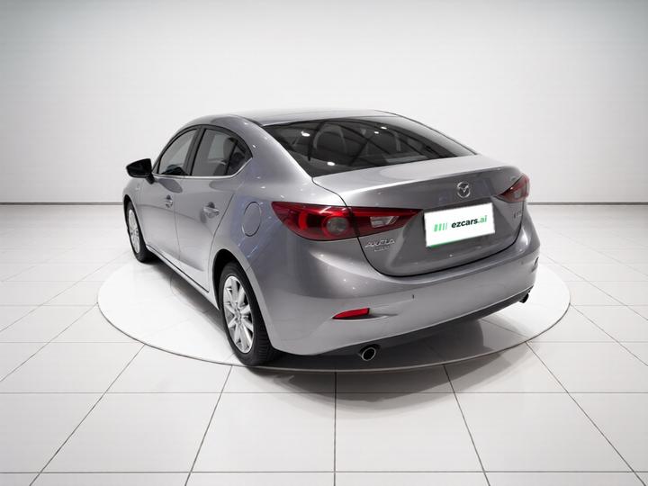3 Axela 2016 Sedan 1.5L AT Comfort photo 4