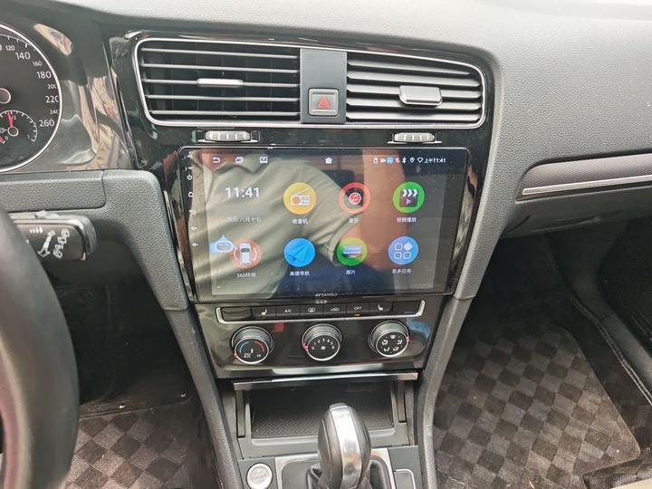 Golf 2017 230TSI AT Luxury Anniversary Edition photo 5