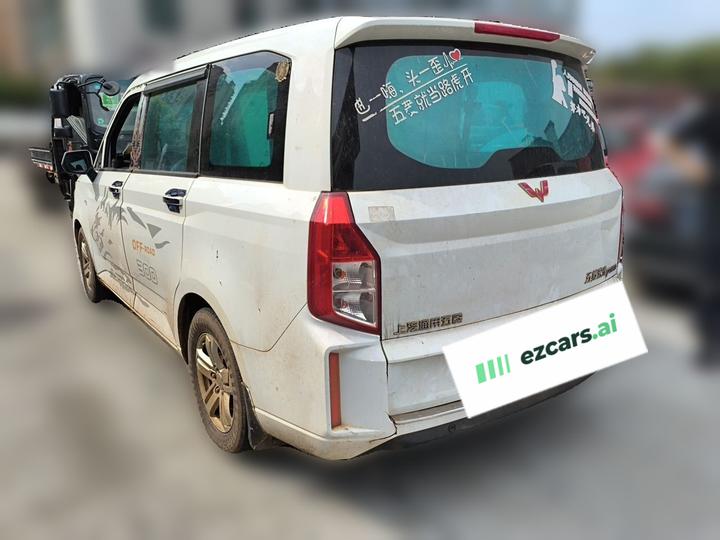 Wuling Hongguang PLUS 2019 1.5T MT Comfort 7-Seater photo 4