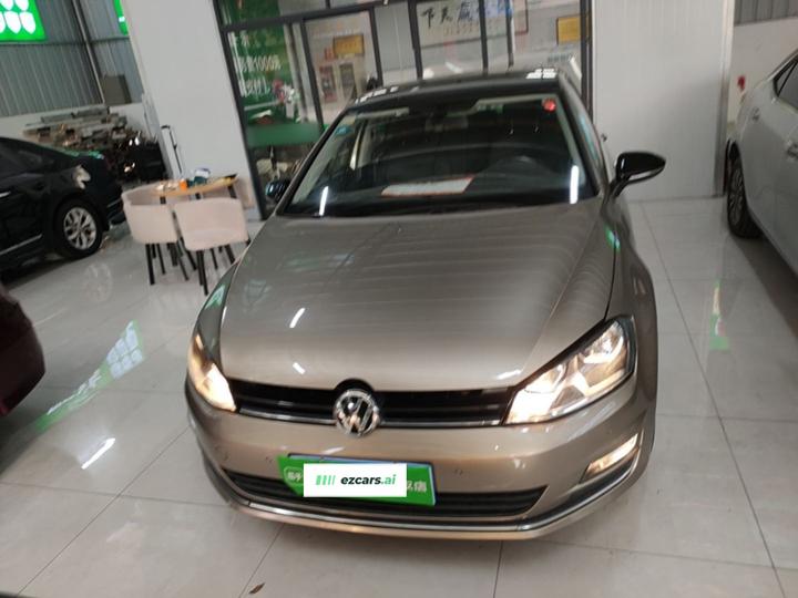 Golf 2017 230TSI AT Comfort Anniversary Edition photo 2