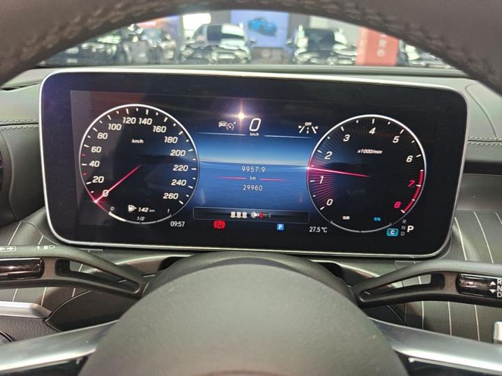 C-Class 2024 C 260 L Sport photo 7