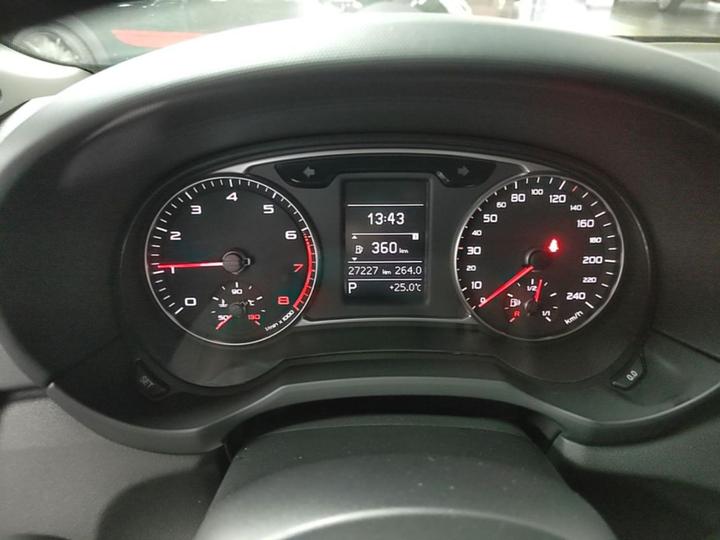 A1 2016 30 TFSI Sportback Design photo 7