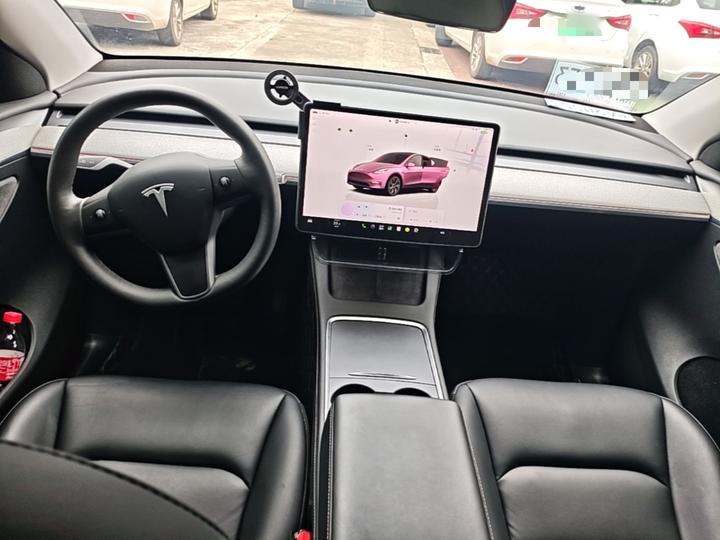 Model Y 2023 RWD photo 5
