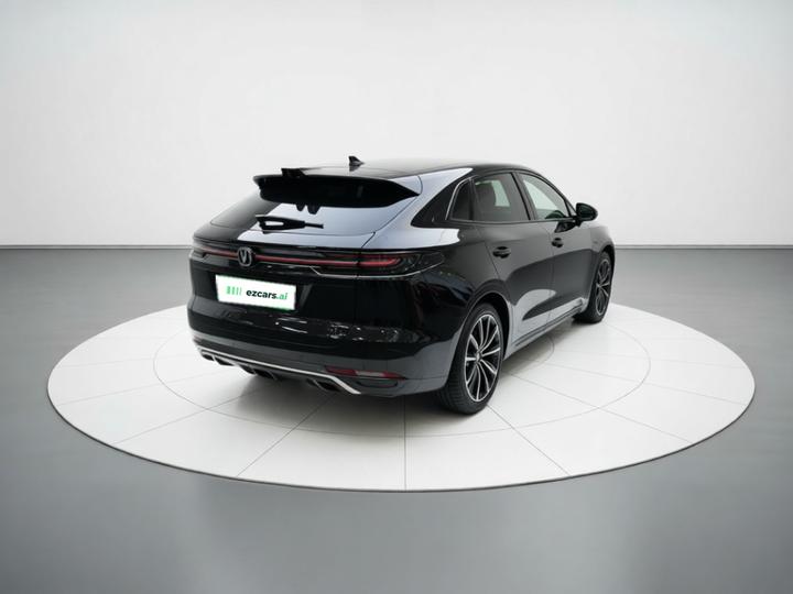 UNI-K 2021 2.0T Premium photo 6