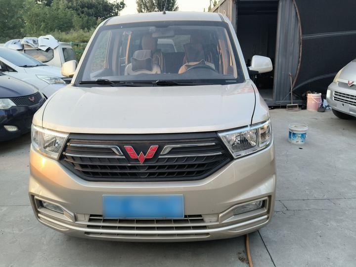 Wuling Hongguang V 2019 1.5L Standard L2B photo 2