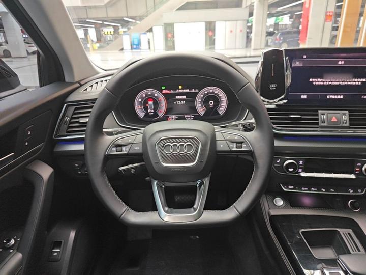 Q5L 2022 40T Luxury Dynamic photo 6