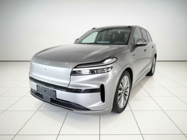 L90 2025 Ultra 6-Seater 60