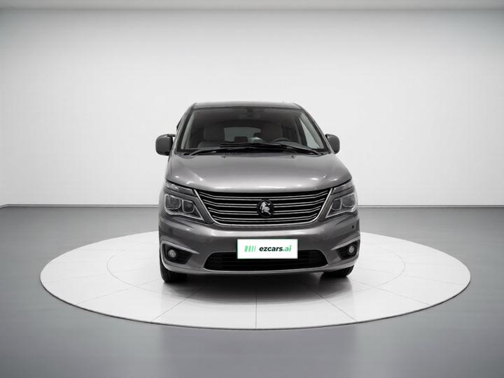 Lingzhi 2022 M5L 2.0L 7-Seater photo 2