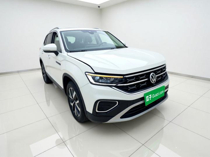 Tayron 2023 330TSI RWD Luxury Plus Advanced photo 3