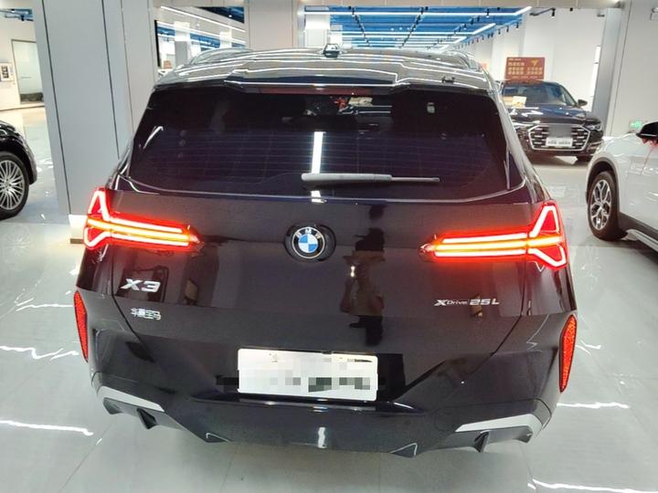 X3 2025 Facelift xDrive25L Luxury photo 5