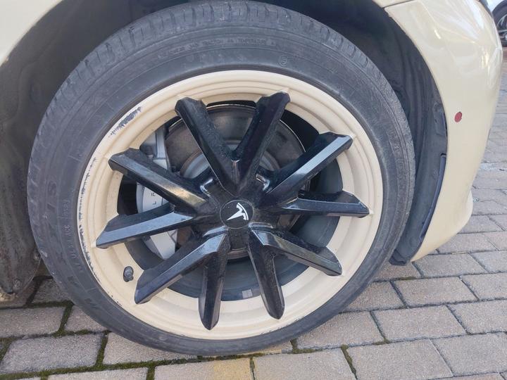 Model 3 2019 Standard Range RWD Upgraded photo 8