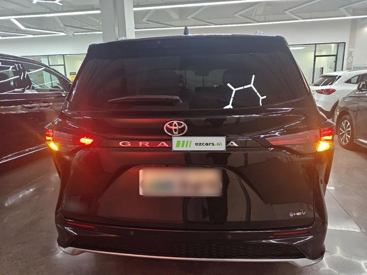 Granvia 2024 2.5L Hybrid Premium PLUS photo 5