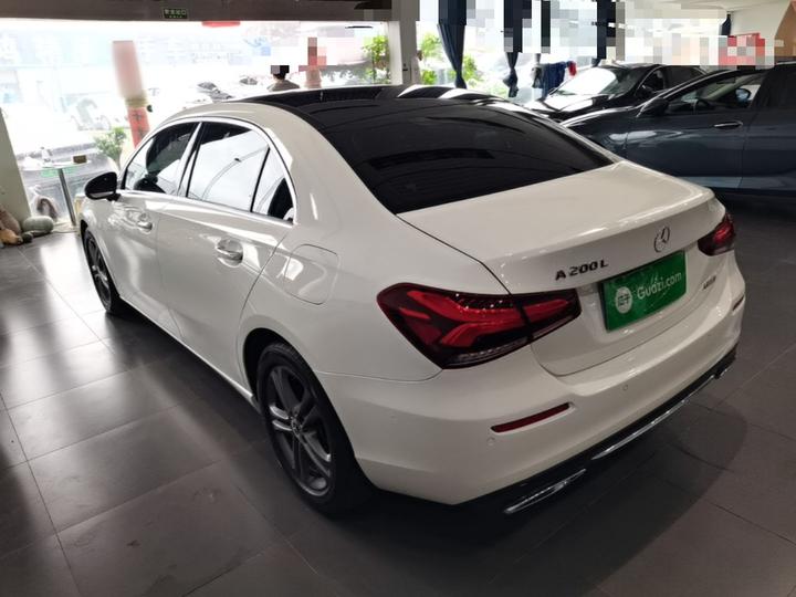 A-Class 2019 A 200 L photo 4
