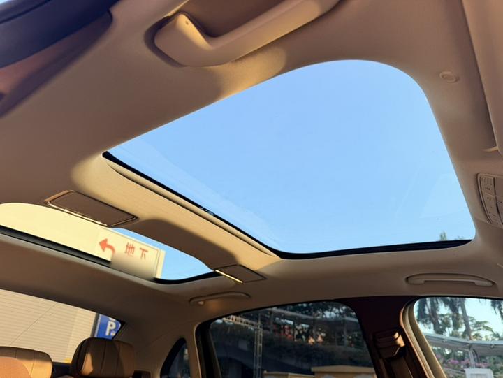 E-Class 2018 E 300 L Luxury photo 7