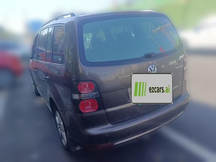 2013 1.4T DSG Comfort 5-Seater photo 4