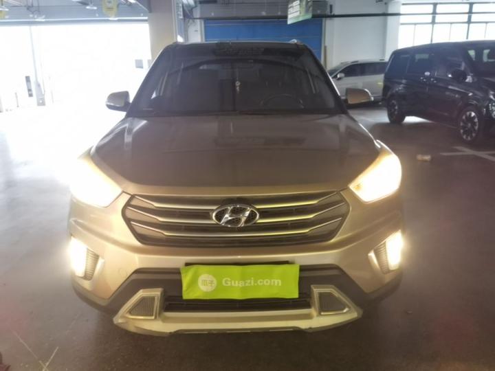 ix25 2015 1.6L AT RWD Smart GLS photo 2