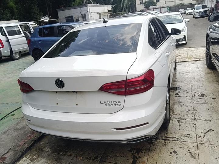 Lavida 2021 280TSI DSG Comfort photo 3
