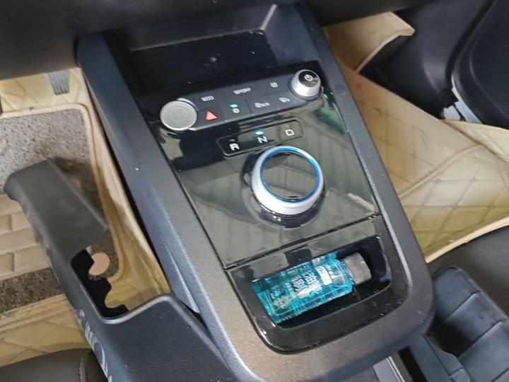 e2 2020 Upgraded Standard Range Standard photo 5